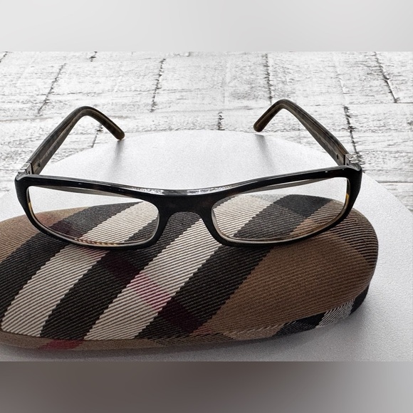 BURBERRY brown, framed readers with Burberry pattern on the inside - Picture 1 of 10